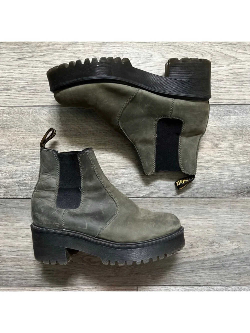 Dr. Martens Women's 9 Rometty Chelsea Platform Ankle Boots Slate Green